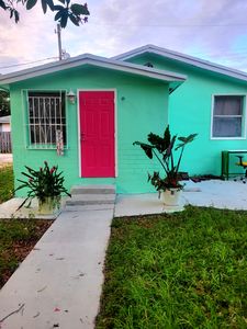 (Undisclosed Address), Hollywood, FL, 33020