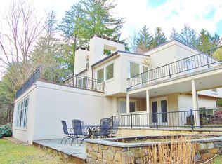 106-1 Salem Rd, Lyme, CT 06371