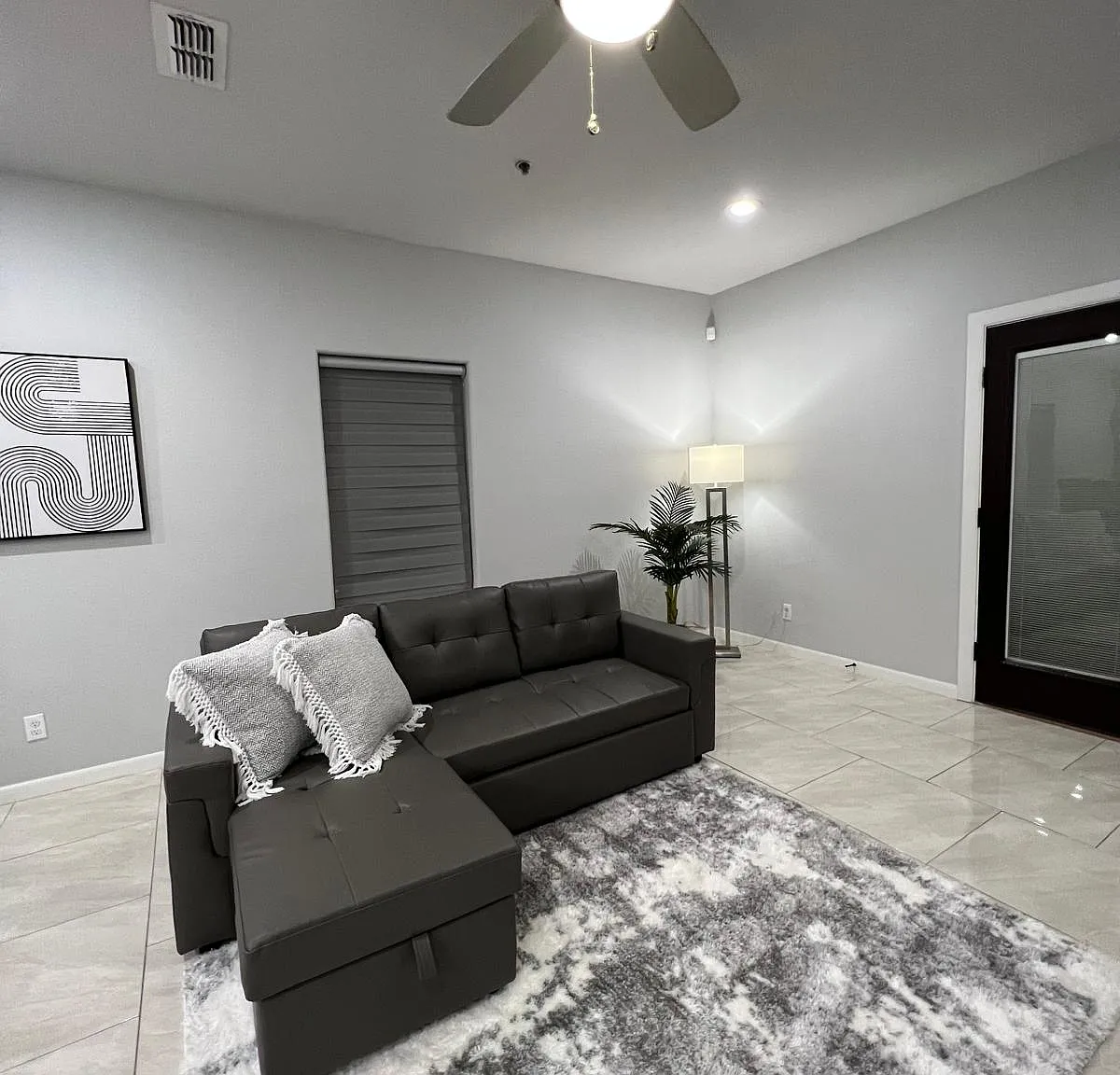 2 bed, 2.5 bath, 1181 sqft, $1,550 — Photo 2