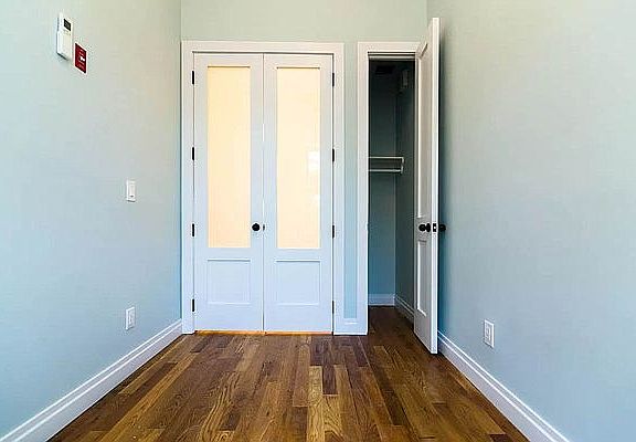 5th image of 331 Melrose St #3K