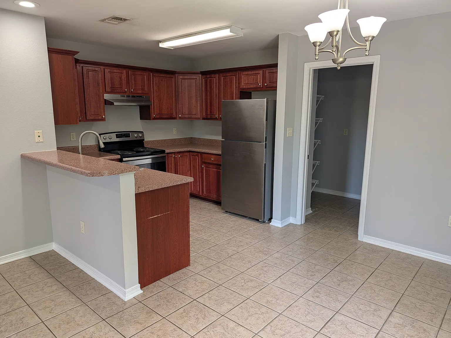 2 bed, 1140 sqft, $1,550 — Photo 4