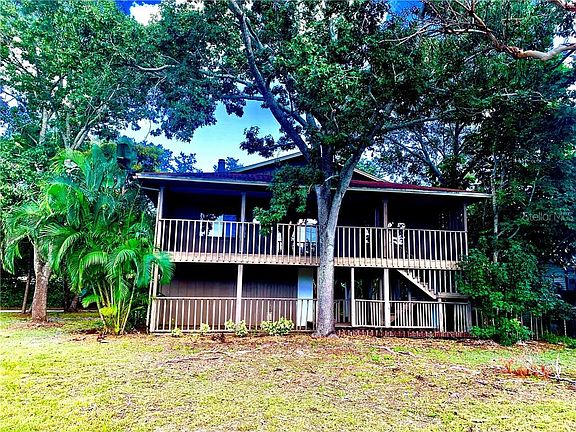 2nd image of 470 Pinellas Way S