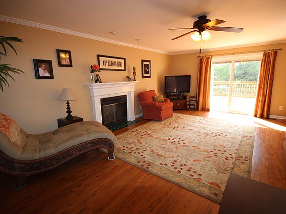 2nd image of 108 Teal Park Ln
