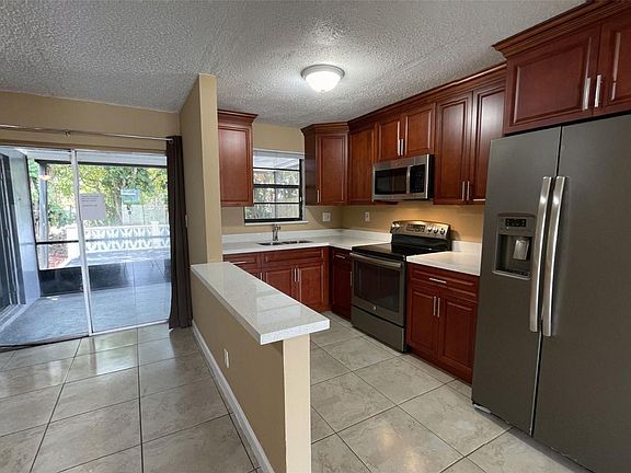4th image of 8020 Forest Boulevard