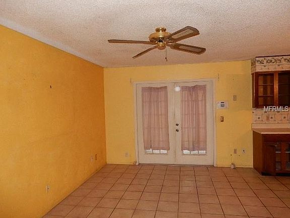 5th image of 2426 Oak Hollow Dr