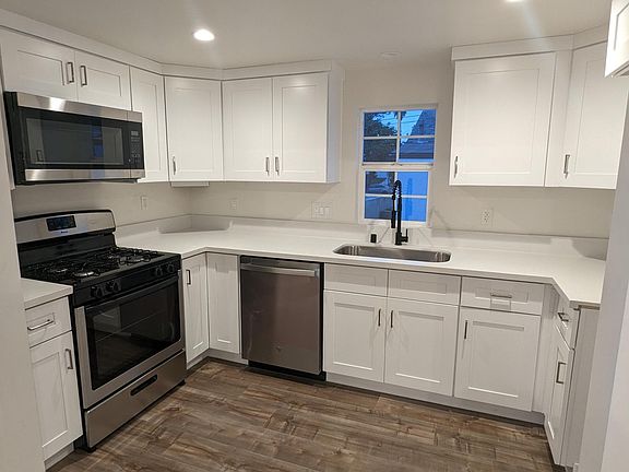 3rd image of 3544 1/2 Copeland Pl