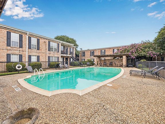 5th image of 6410 Del Monte Dr APT 6