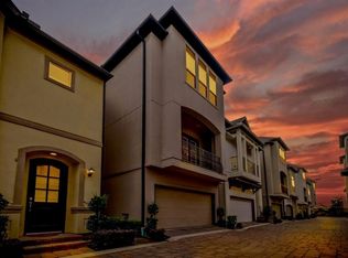 2821 Sherwin St, Houston, TX 77007