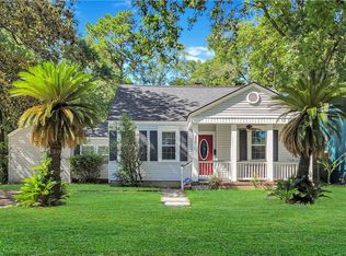 202 E Columbus Dr, Savannah, GA 31405