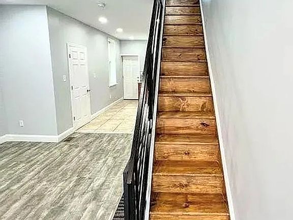 5th image of 2939 N Bambrey St