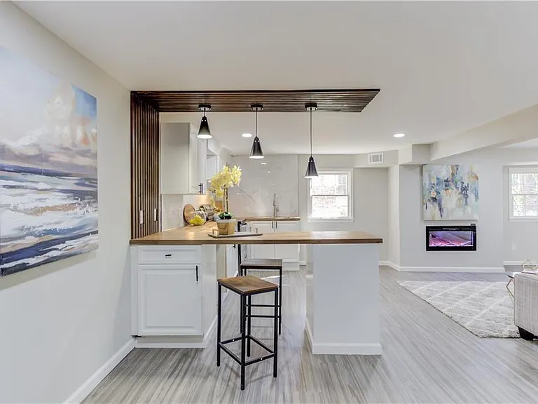 154 Huston Dr — Photo 10