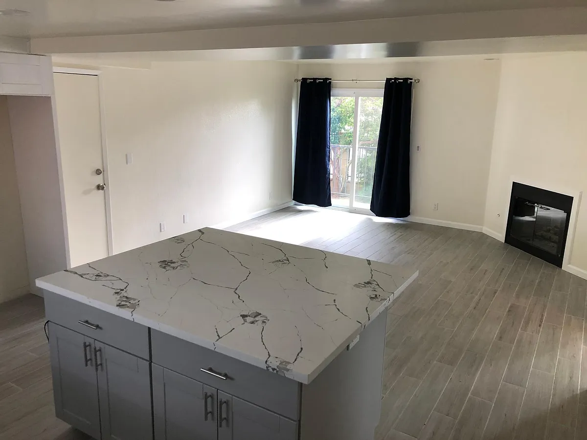 Building Photo - 1350 W 162nd St #1