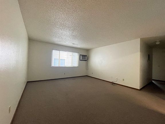 5th image of 34 Lincoln Ave #5