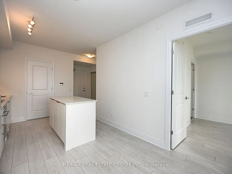 30 Elm Dr W #707 — Photo 23