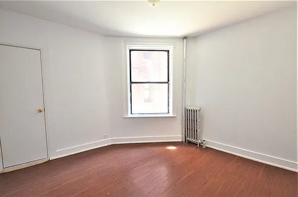 Rented by CITY SKYLINE REALTY INC | media 11