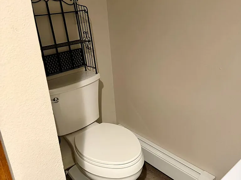 1624 Azalea Dr #2 — Photo 7