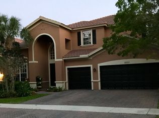 19132 N Gardenia Ave, Weston, FL 33332