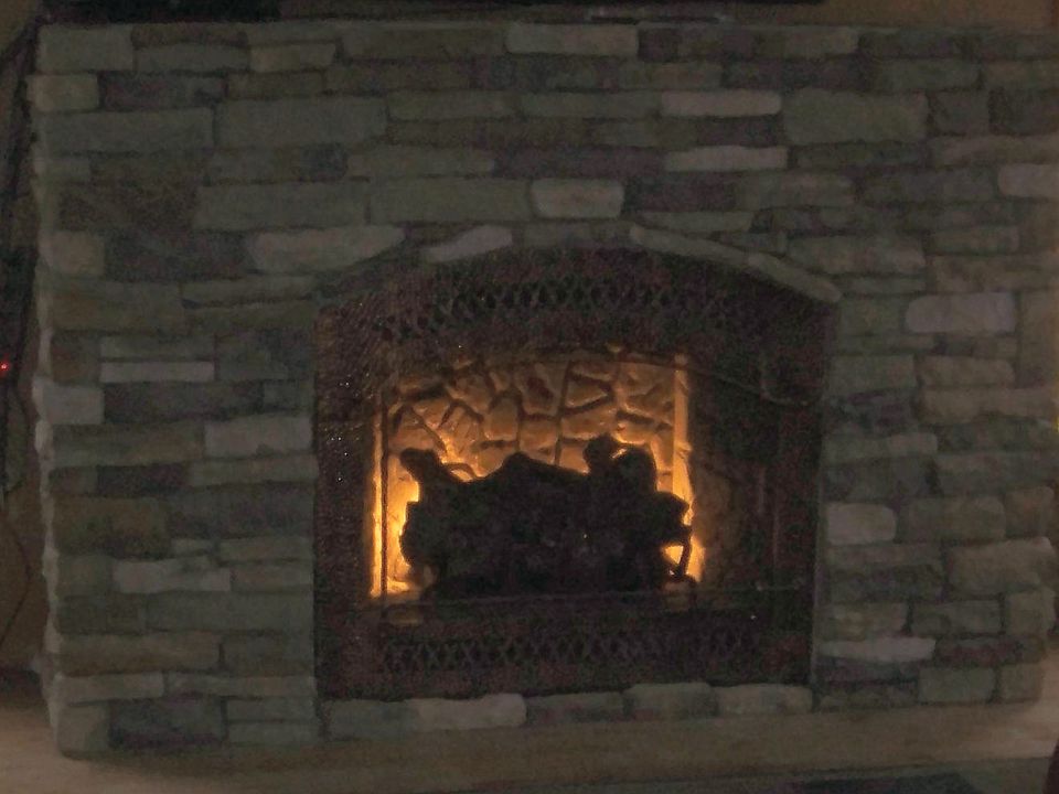 2nd image of 17 Champlain St
