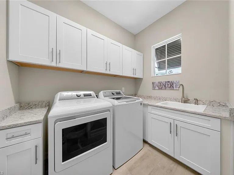 14930 Blue Bay Cir — Photo 40