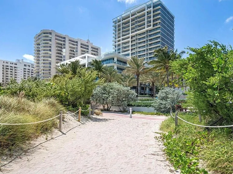 6799 Collins Ave #209 — Photo 34