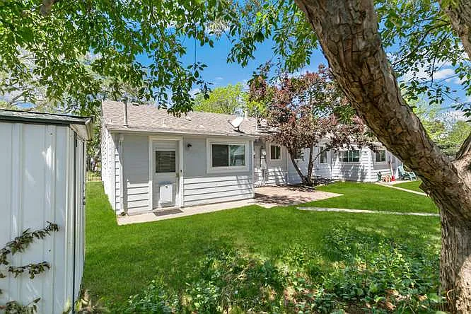 2610 S Marion St — Photo 17
