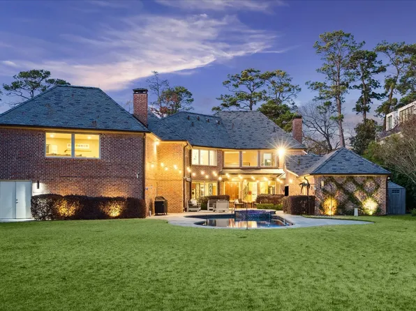 37 E Broad Oaks Dr, Houston, TX 77056