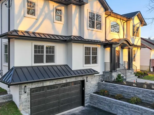 298 Buttonwood Dr, Paramus, NJ 07652