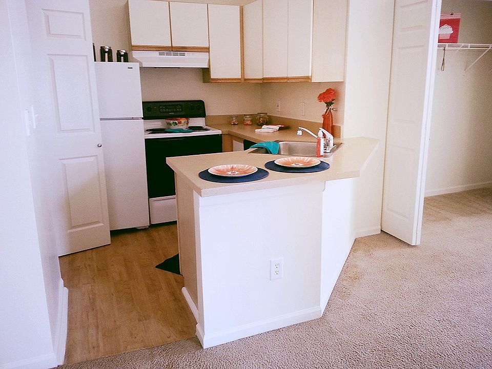 1st image of 2039 W Dunbarton Ct APT H
