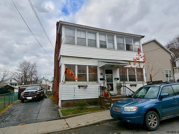 4th image of 41 Leonard St