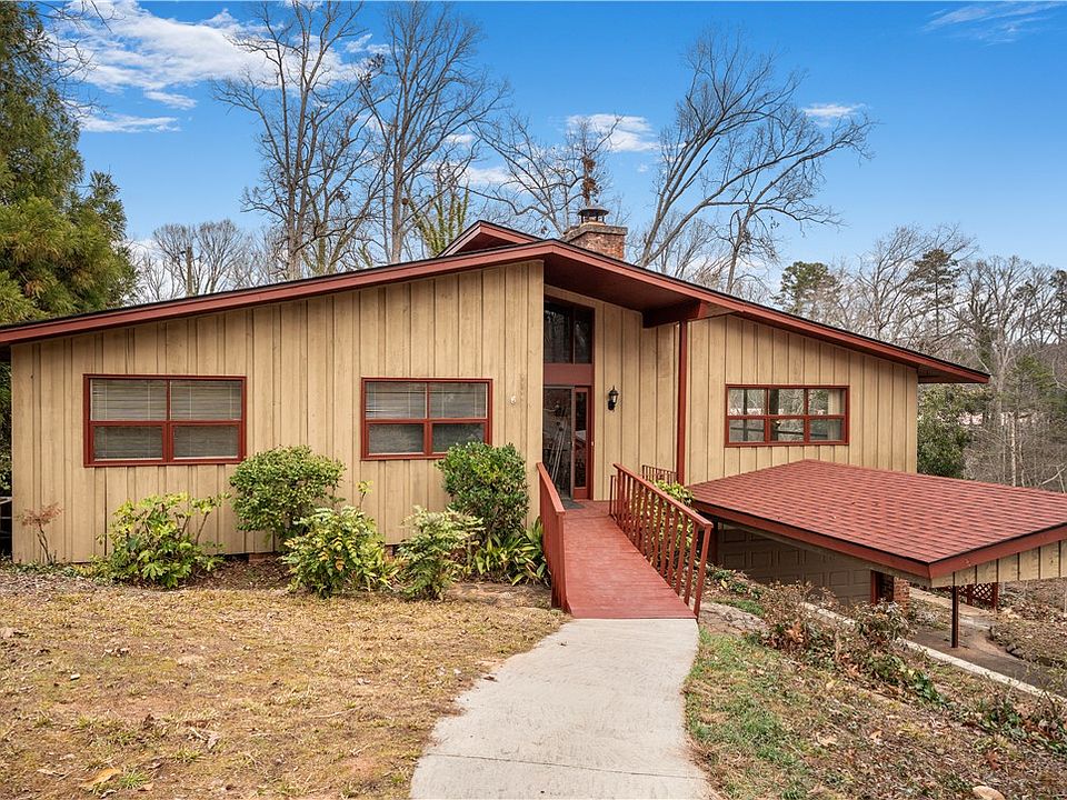 1st image of 206 Timberlake Rd
