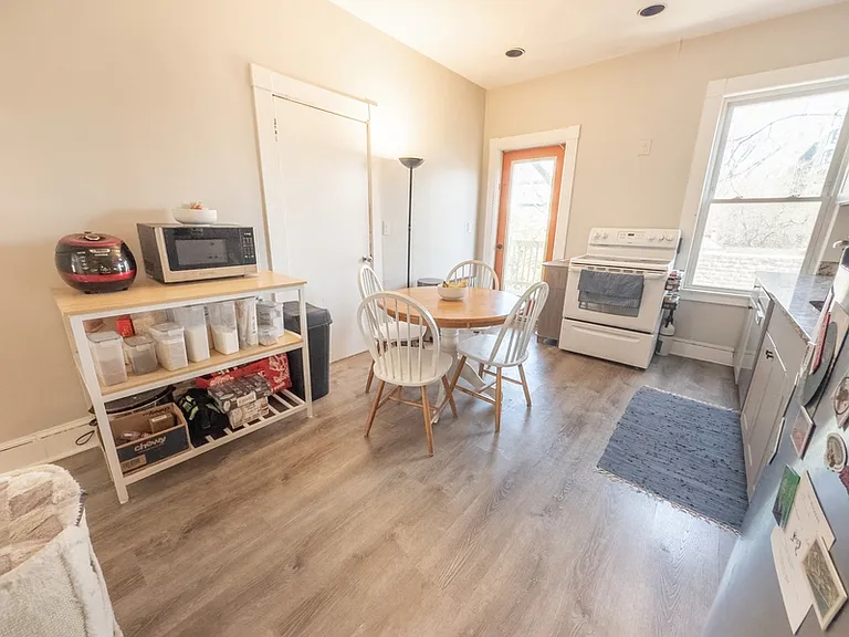 35 1/2 Essex St #2 — Photo 7