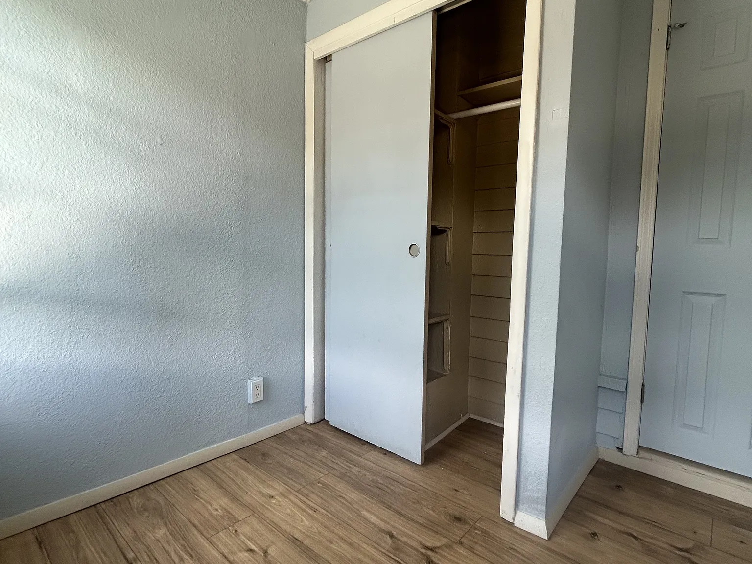 601 Manitou Avenue - 8 — Photo 3