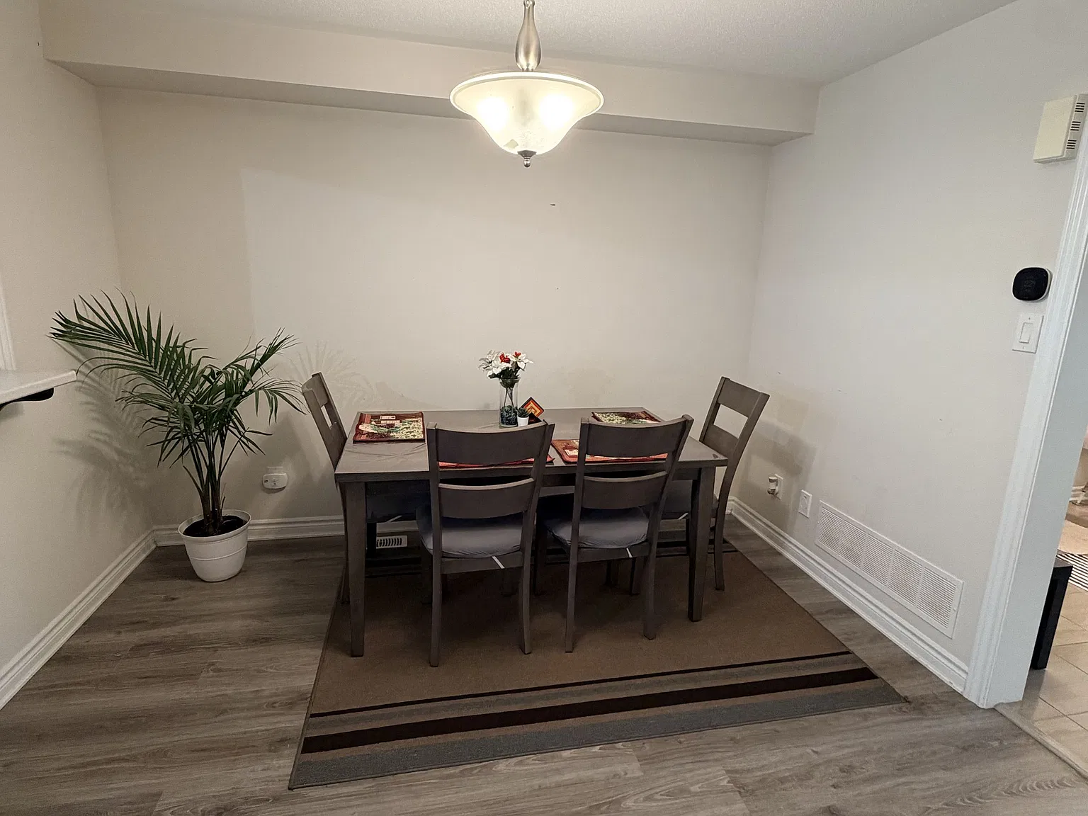 3 bed, $2,595 — Photo 3