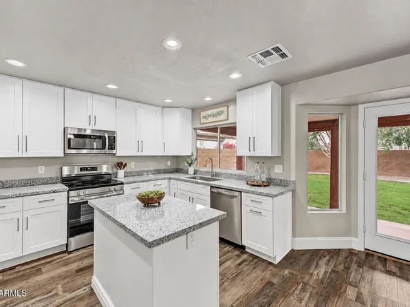 1012 S ESMERALDA --, Mesa, AZ 85208