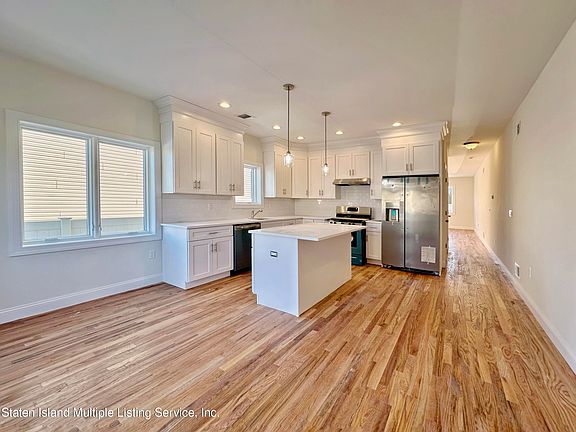 5th image of 38 Greenway Ave