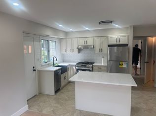 16 Howe St #3, Staten Island, NY 10310