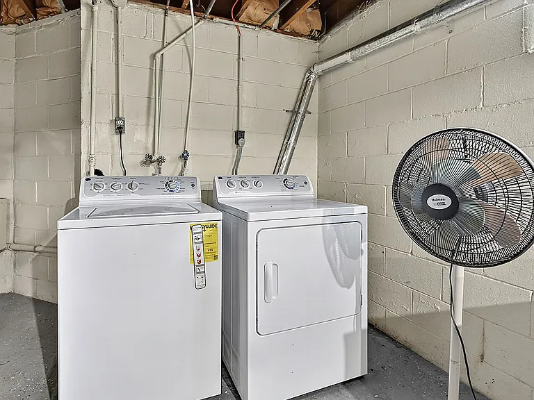 5661 N Illinois St #5661 — Photo 33