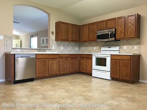5th image of 307 Mossy Rock Dr