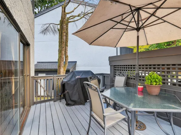 162 James Rd, Pt Moody, BC V3H 2S4