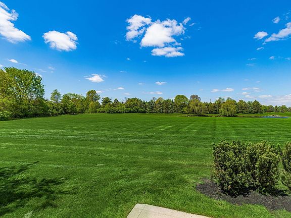 5th image of 4556 Hickory Rock Dr