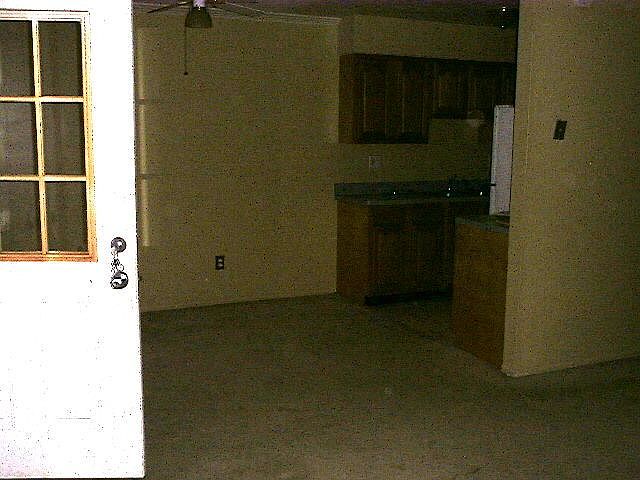 528 - Living room toward dining room