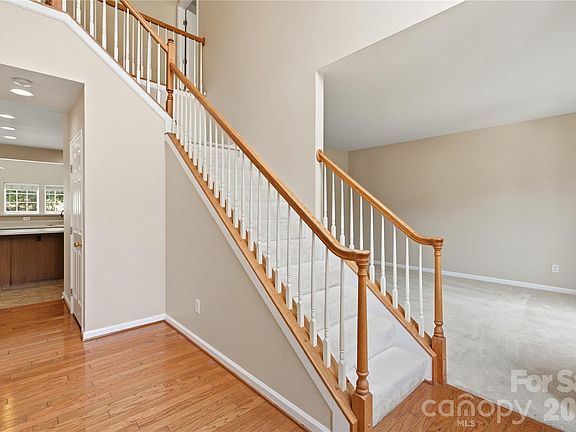 2nd image of 3003 Rosewater Ln