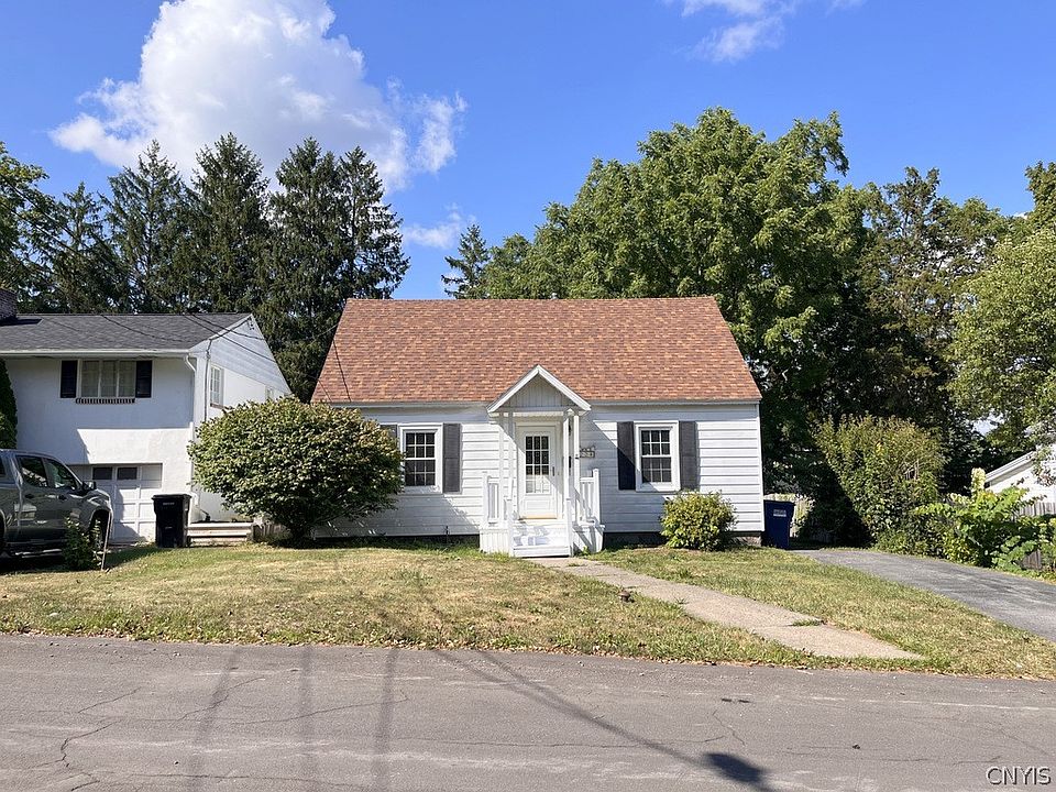 1st image of 228 Armstrong Pl