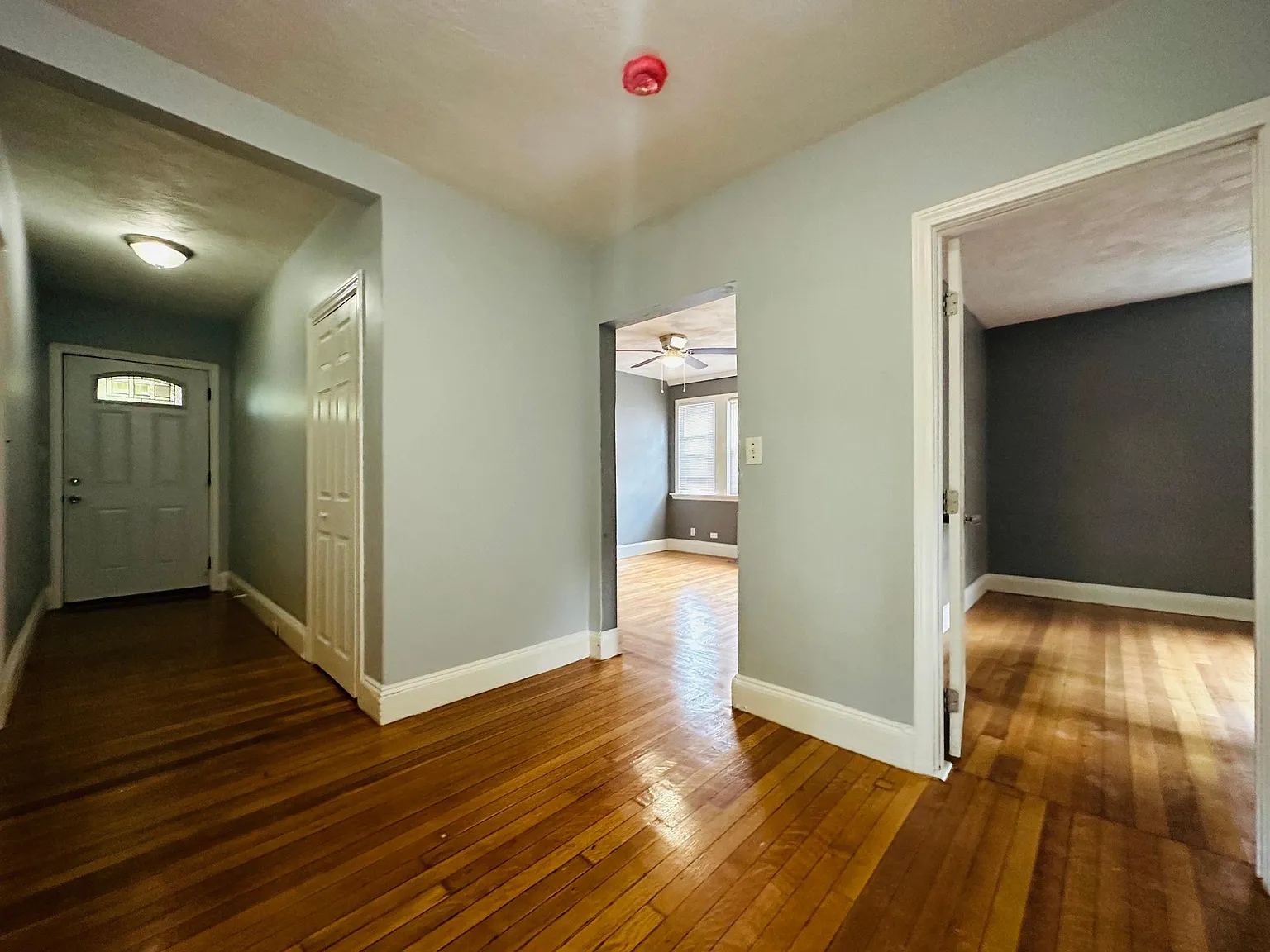 3 bed, 1356 sqft, $2,850 — Photo 4
