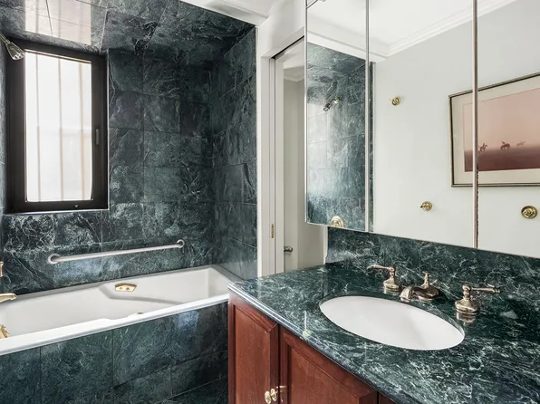 1120 Fifth Avenue image 8 of 8