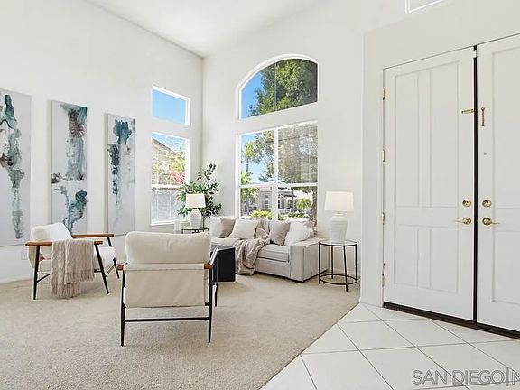 2nd image of 5101 Palmera Dr