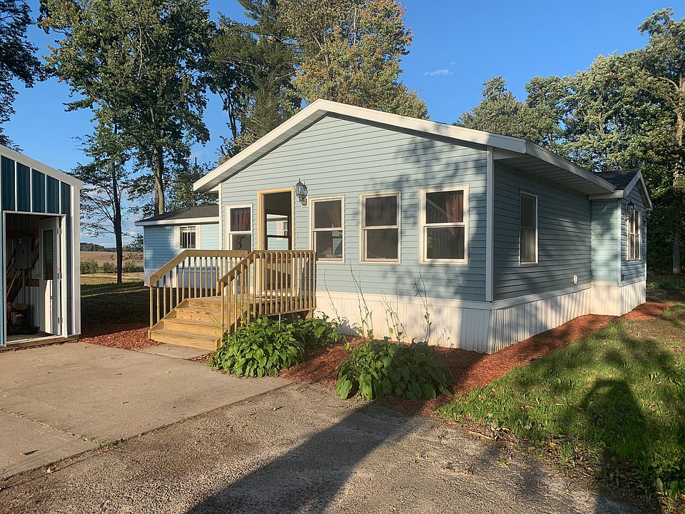 1st image of 21760 Derby Ave