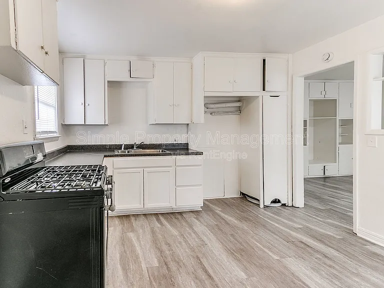 538 E Indian Dr — Photo 5