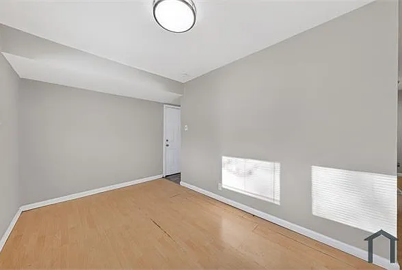 146 Grampian Rd — Photo 9