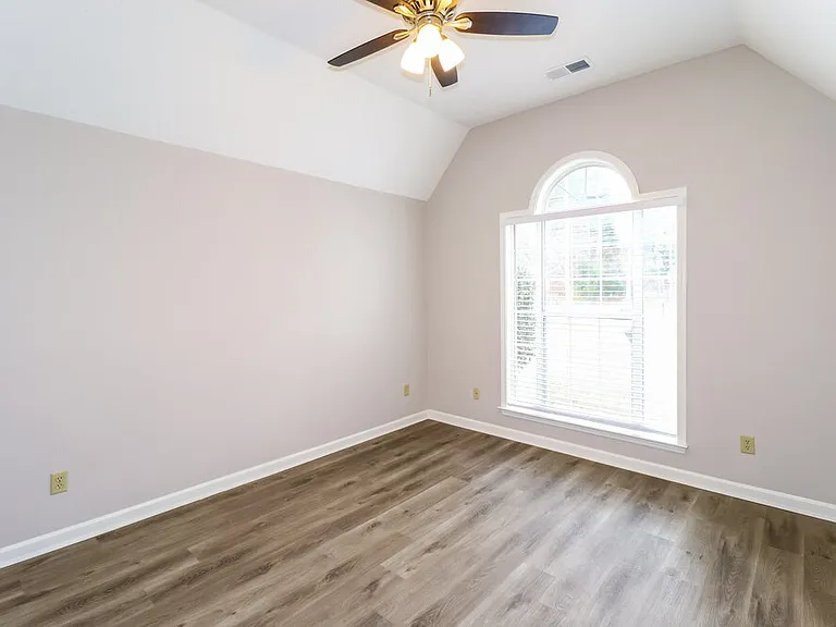 1170 Whitten Rd — Photo 9